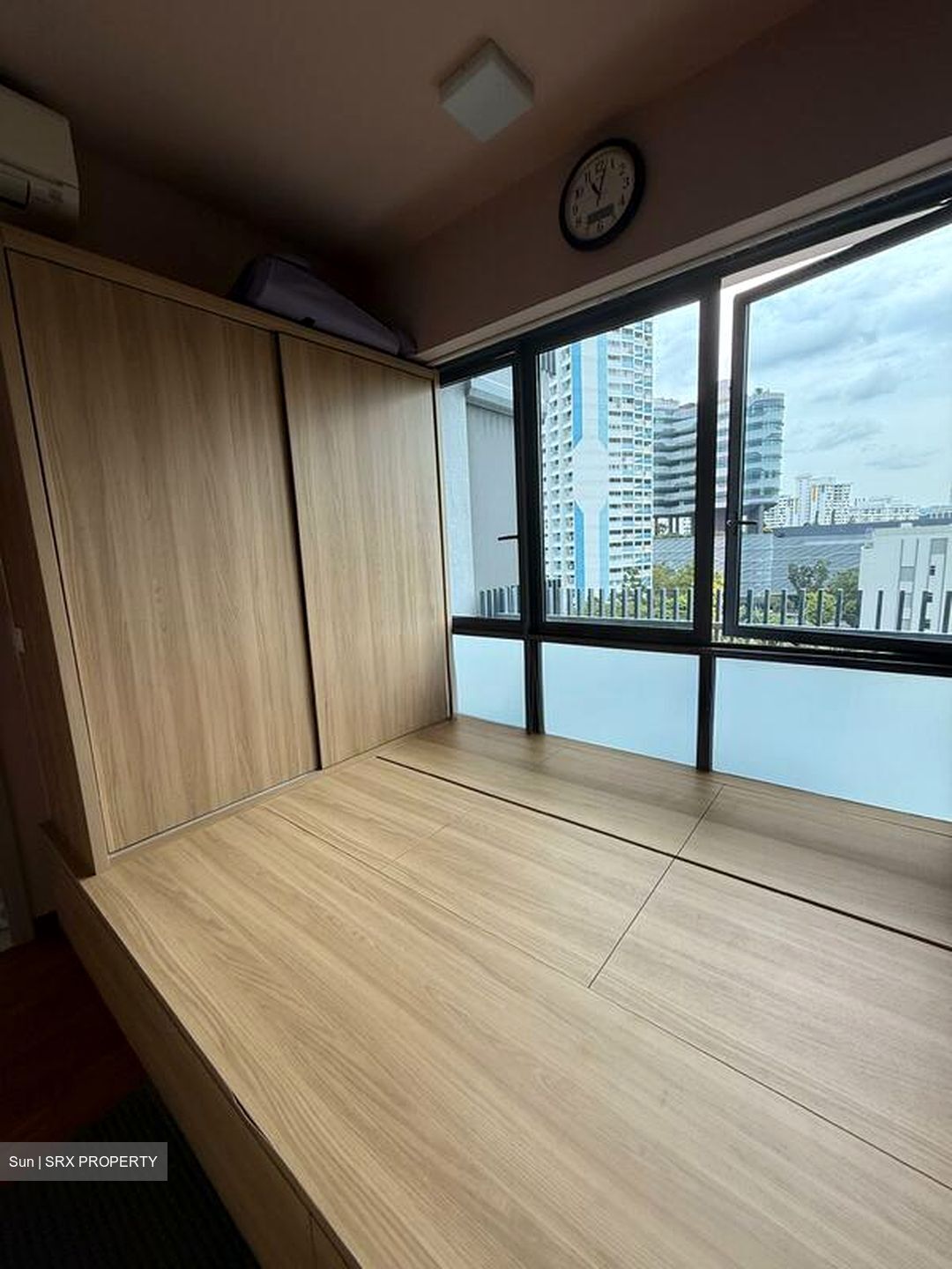 J Gateway (D22), Condominium #498985811